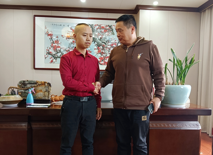 歡迎美國華僑進(jìn)出口商會(huì)副會(huì)長到睿婕工廠考察，未來將共同出口輕鋼房屋材料到美國